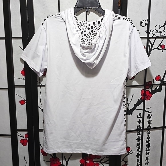 Toku Animal Print Kangaroo Pocket Short Sleeve Hoodie Shirt Size Medium … - Picture 7 of 8